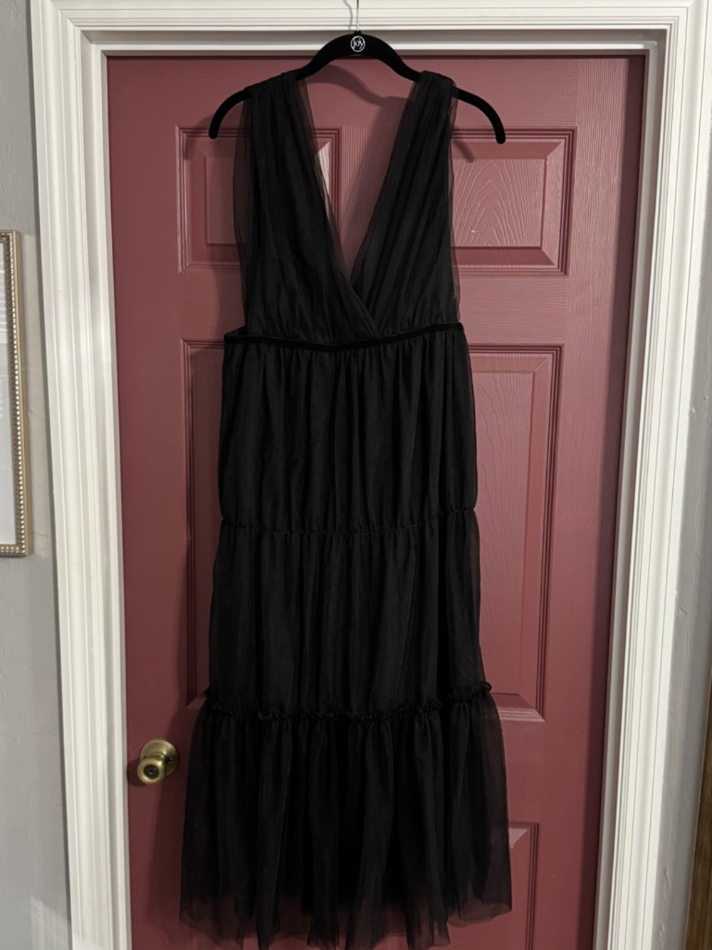 Forever 21 Black V-Neck Tiered Maxi Dress